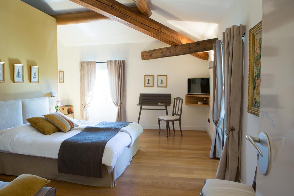 Espace De L'Hers Châteauneuf-du-Pape Zewnętrze zdjęcie