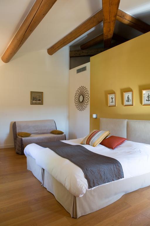 Espace De L'Hers Châteauneuf-du-Pape Zewnętrze zdjęcie